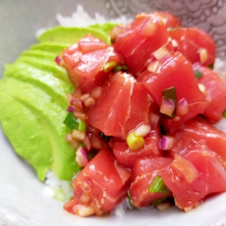 Ahi poke bowl〜ハワイ風マグロ丼